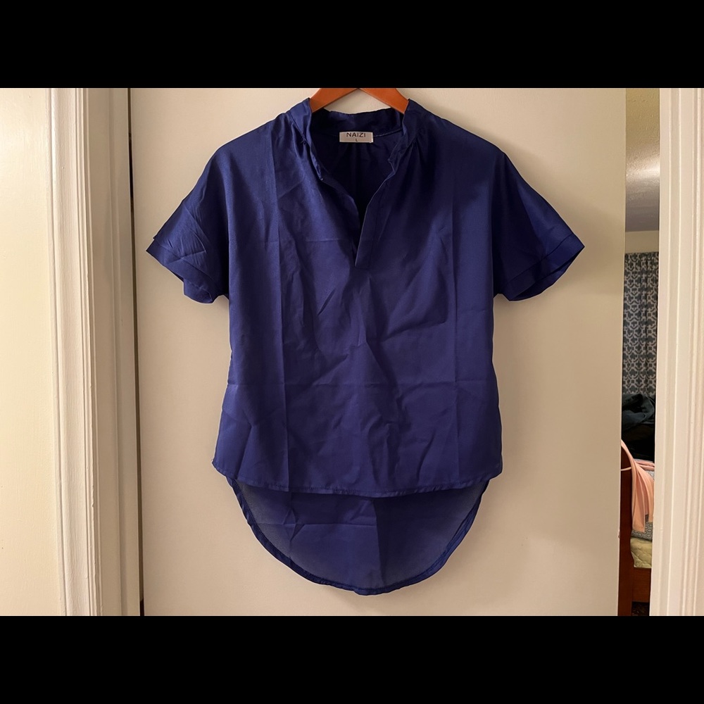 EUC Sz L breezy blue top